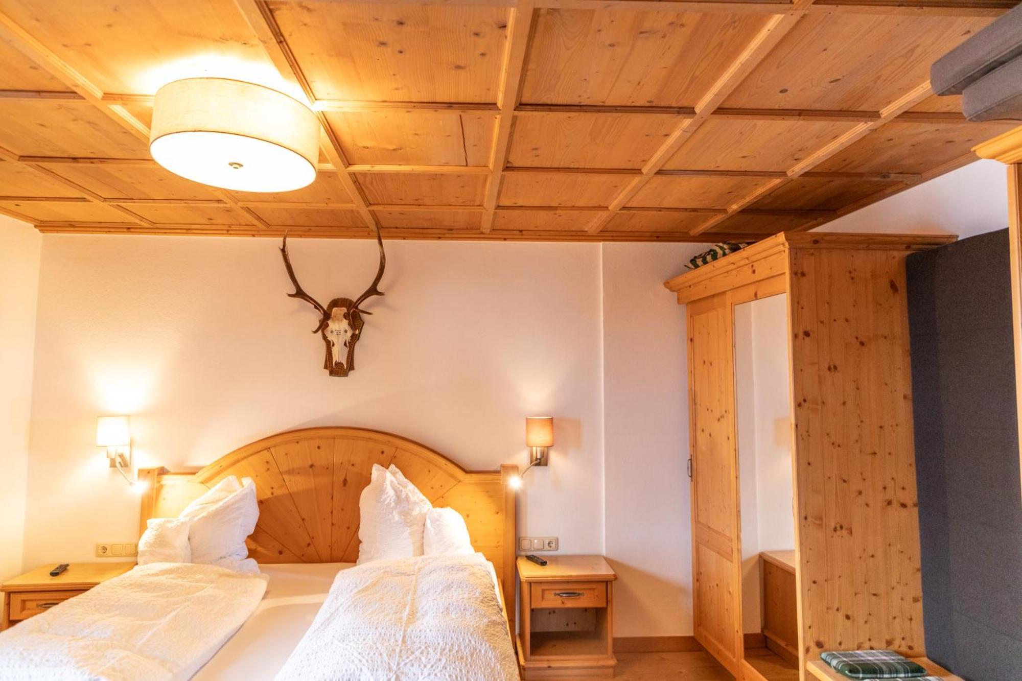 Appartements Kirchenwirt Кирхберг ин Тирол Екстериор снимка