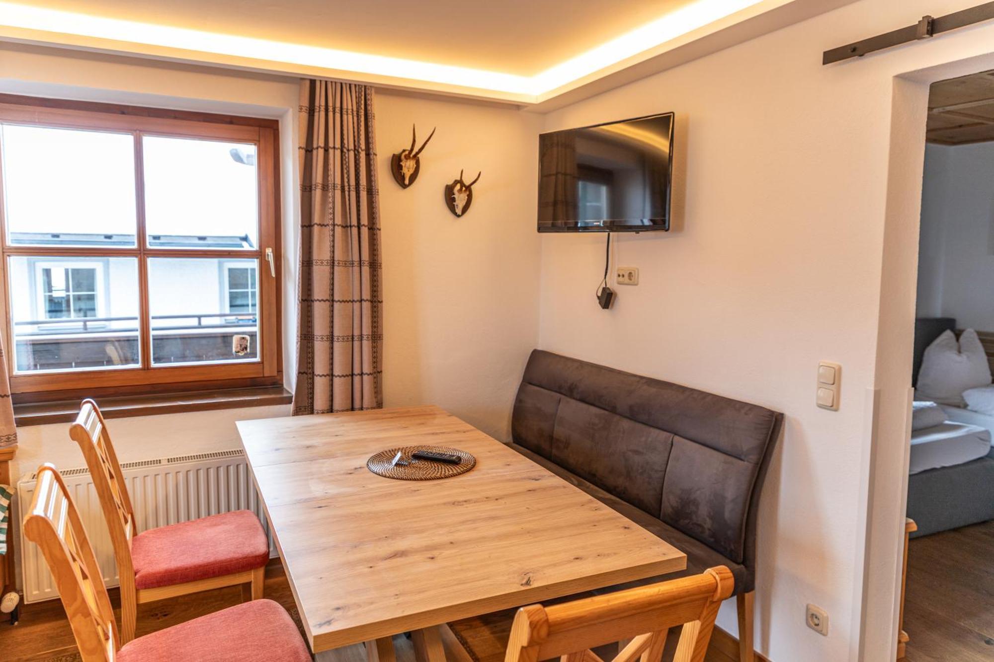 Appartements Kirchenwirt Кирхберг ин Тирол Екстериор снимка